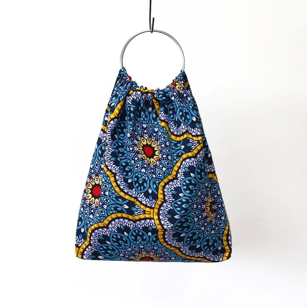 アフリカ布のリングハンドルバッグ（ アラベスク ）大人可愛い お洒落
