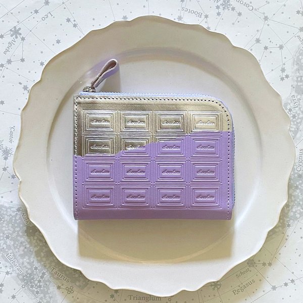 革の菫色チョコ・ファスナーミニ財布（銀の包み紙）
