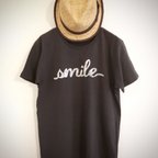 作品smileロゴTシャツ