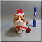 作品羊毛フェルト　猫　クリスマスなデブ猫さん　ハチワレ猫　ねこ　ネコ　猫フィギュア　