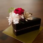 作品赤い薔薇とチョコケーキ