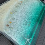 作品ガラスセンターテーブル ターコイズブルービーチ  波紋バージョン　波打ち際のシェルやスターフィッシュ  minamo 海　水面 海 砂浜 サンゴ  table  Sea 引越し　模様替