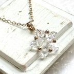 作品ハーキマーダイヤモンドのペンダントトップ/星の輝きを胸元に　ダイアモンドのように輝く水晶