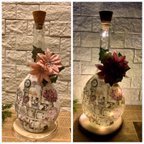 作品🎄ワインボトルライト🕯～花いっぱいの部屋に犬と猫