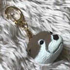 作品カワウソちゃんの立体アクセサリー：お顔/大　キーホルダータイプ