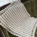 作品真っ白な毛糸で編んだかわいいベビーブランケット　　　　　No.136