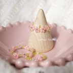作品ビーズリング ✧ 春色 桜(さくら) 艶 つやつや 🌸 小さなお花のぷちリング  (選べるセット 指輪)