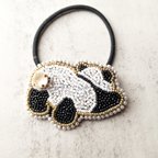 作品ビーズ刺繍　パンダ　ヘアゴム🐼　ヘアアクセサリー