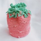 作品いちご型のかぎ針編み巾着　　パステルピンク