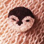 作品赤ちゃんペンギンの刺繍ブローチ　顔