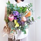 作品【母の日・早着遅着割引】フレッシュブーケ そのままスワッグに 季節のお花おまかせ Lサイズ