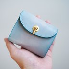 作品flap mini wallet [ skyblue & gray gradation ] オコシ金具 ver.