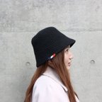 作品【手編みキット】 ロービングバケットハット / Black (glittknit-14)