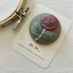 作品お花の刺繍ブローチ 