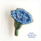 作品Carnation カーネーション　〜Coup de Coeur〜ビーズ刺繍ブローチ