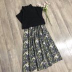 作品YUWA グレー 綺麗な お花の ギャザースカート