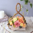 作品【早割】母の日に贈るカーリーオーバルバスケット オレンジ カーネーション ローズ 薔薇 引っ越し 誕生日 ギフト 母の日 プレゼント 贈り物 結婚祝い 退職祝い プリザーブドフラワー