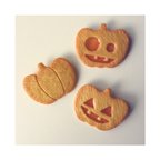 作品Halloweenかぼちゃクッキーのピンバッチ【受注製作】