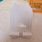 作品⭐️スマホスタンド　ねこさん⭐️〈しろ）