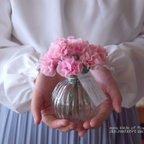 作品◆粘土のお花◆　ピンクカーネーション・・・ぽってりガラスボトルに飾って　ｋ505