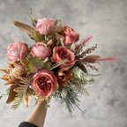 作品☆くすみピンクのカップ咲き薔薇を束ねた大人ブーケ|ウェディング 花束ギフト
