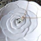 作品天然石 宝石質グリーンアメジストAAA品質の一粒ネックレス 透明度の高い美しい石を使用　【1点もの】【ミディアム】