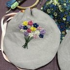 作品刺繍の丸底ポーチ☆花束