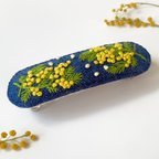 作品【ヘアアクセサリー】ミモザ 刺繍 バレッタ (青色デニム) 