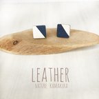 作品I love leather ! ［バイカラー の革ピアス （小）ネイビー✖︎ホワイト］