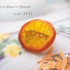 作品Spilla di arancia 本物のオレンジのブローチ