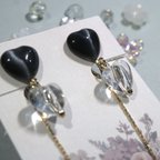 作品🖤TWO HEARTS (BLACK)-ハート型のガラスカボションのイヤリング-