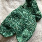 作品深いグリーンの手編み靴下