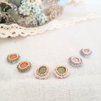 作品ナチュラル小さめ刺繍イヤリング/ピアス