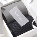 作品上質な靴下を贈ろう！ メンズソックス2足組ギフトセット －  INCOLOUR ライトグレー &ブラック