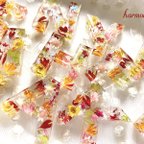 作品【展示】ドライフラワーで作った【イニシャルチャーム】花鳥風月デザイン🌸🕊 1,450円〜