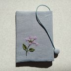 作品文庫本刺繍のブックカバー　紫陽花