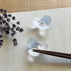 作品ガラスの箸置／水の花・青色