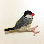 作品文鳥の刺繍ブローチ