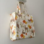 作品鹿と紅葉和柄エコバッグ、シカともみじタイト・アンド・タイディ・トートバッグ、Deer and Maples Tight ‘n’ Tidy Tote Bag, Eco bag、クリーム色、ゴールド