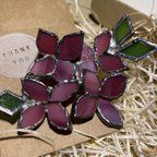 作品ステンドグラスのミニブローチ　紫陽花　アジサイ