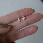 作品【ピアス】小さな星　ビジューピアス　ミニピアス　プチサイズ