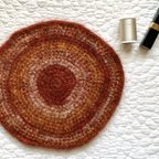 作品エストニアの無撚毛糸で作った小さな敷き物　ココア