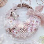 作品𝗻𝗲𝘄 ꕤSpring Wreath ◌ やわらかモーヴピンク𓋜.* 約26㌢  玄関ドアok