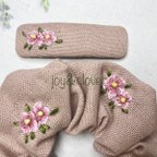 作品＊お得のセット＊小花刺繍シュシュと小花刺繍パッチンピン