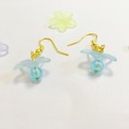 作品【ハイビスカスの水滴ピアス】花言葉は「新しい恋」