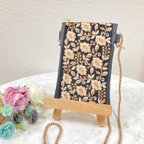 作品【スマホショルダーバッグ　サコッシュ　嬉しいポケット付き/インド刺繍リボン/ウィリアムモリス🍓】