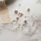 作品sale♡パールとクリアウェーブフープピアス・イヤリング