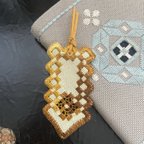 作品ハーダンガー刺繍のブックマーク(クリーム×ブラウングラデーション)