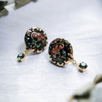 作品再販×2「 Rouge ~ green ~ 」イヤリング/ピアス  *チェコガラスボタン.黒.緑.赤.グリーン.レッド.ゴールド.花.スワロフスキー.キラキラビジュー*