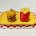 作品たまには食べたい！ダブルチーズバーガーとフライドポテトのピアスorイヤリング